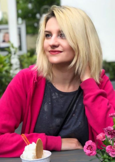 Julia, Viele hübsche ukrainische Frauen sind in Deutschland