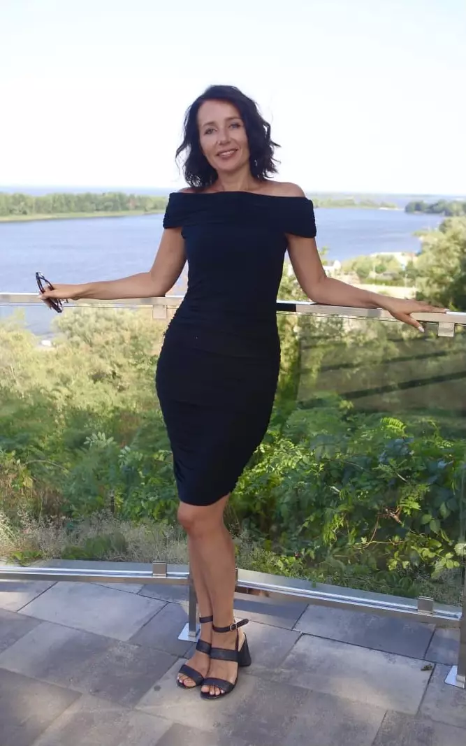 Olga, 44