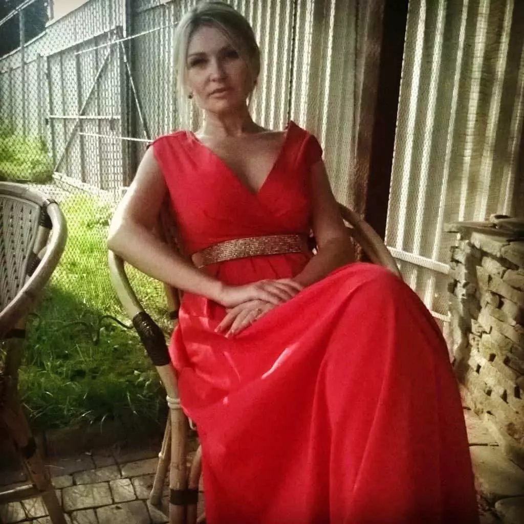 Elena Z, 48