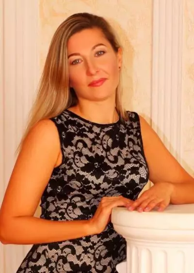 Julia, 39 Partnervermittlung und Heiratsvermittlung ist die beste in Russland