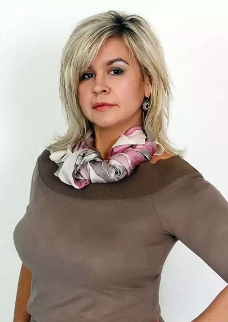 Viktoria, 53