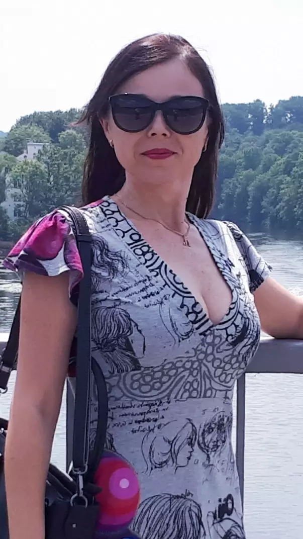 Ludmila D, 46