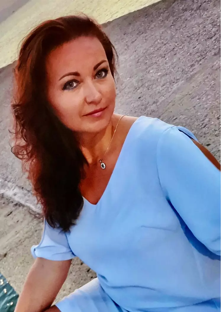 Inna D, 44: Hübsche und seriöse russische Frau in Deutschland