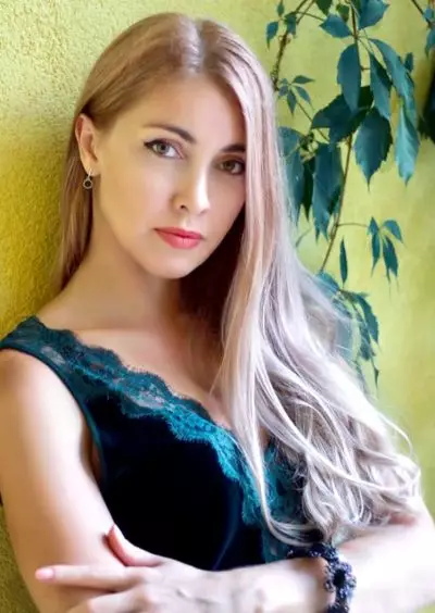 Irina, 41: Viele tolle und ehrliche ukrainische Frauen suchen einen tollen Mann