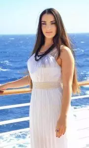 Olya, 29 aus der Ukraine ist auf Partnersuche bei "Dein Glücksfall"
