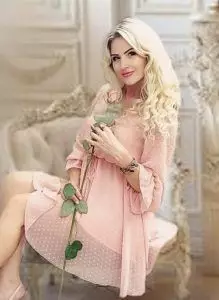 Julia, 39 aus der Ukraine sucht seriös einen Mann für eine glückliche Zukunft