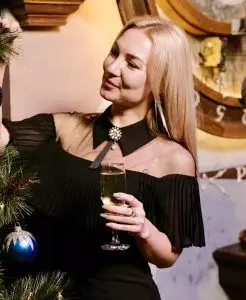 Anna St, 36 aus der Ukraine ist auf Partnersuche bei "Dein Glücksfall"