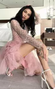 Anastasija, 27 aus der Ukraine ist auf Partnersuche bei "Dein Glücksfall"