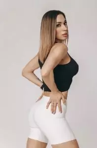 Elena Sh, 41 aus der Ukraine ist auf Partnersuche bei "Dein Glücksfall"