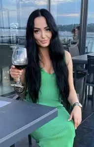 Irina, 35 | Ist auf Partnersuche in Bremen