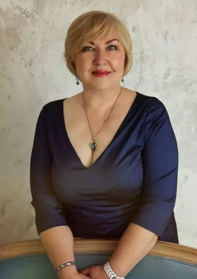 Elena, 62 aus der Ukraine sucht seriös einen Mann für eine glückliche Zukunft