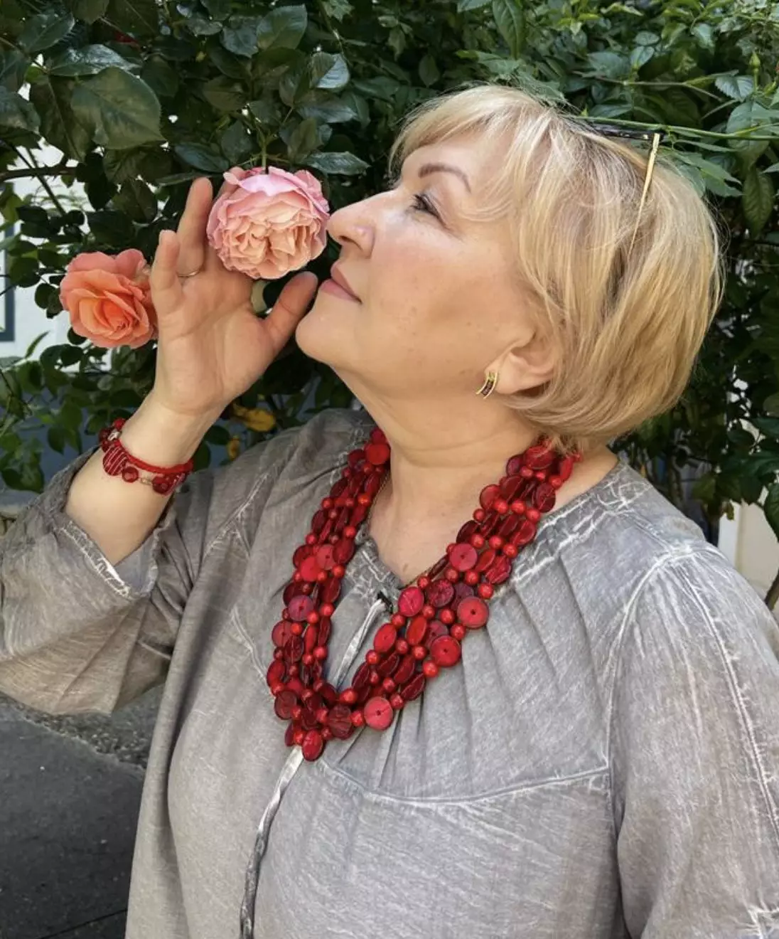 Elena, 62