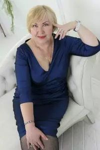 Elena, 62 aus der Ukraine ist auf Partnersuche bei "Dein Glücksfall"