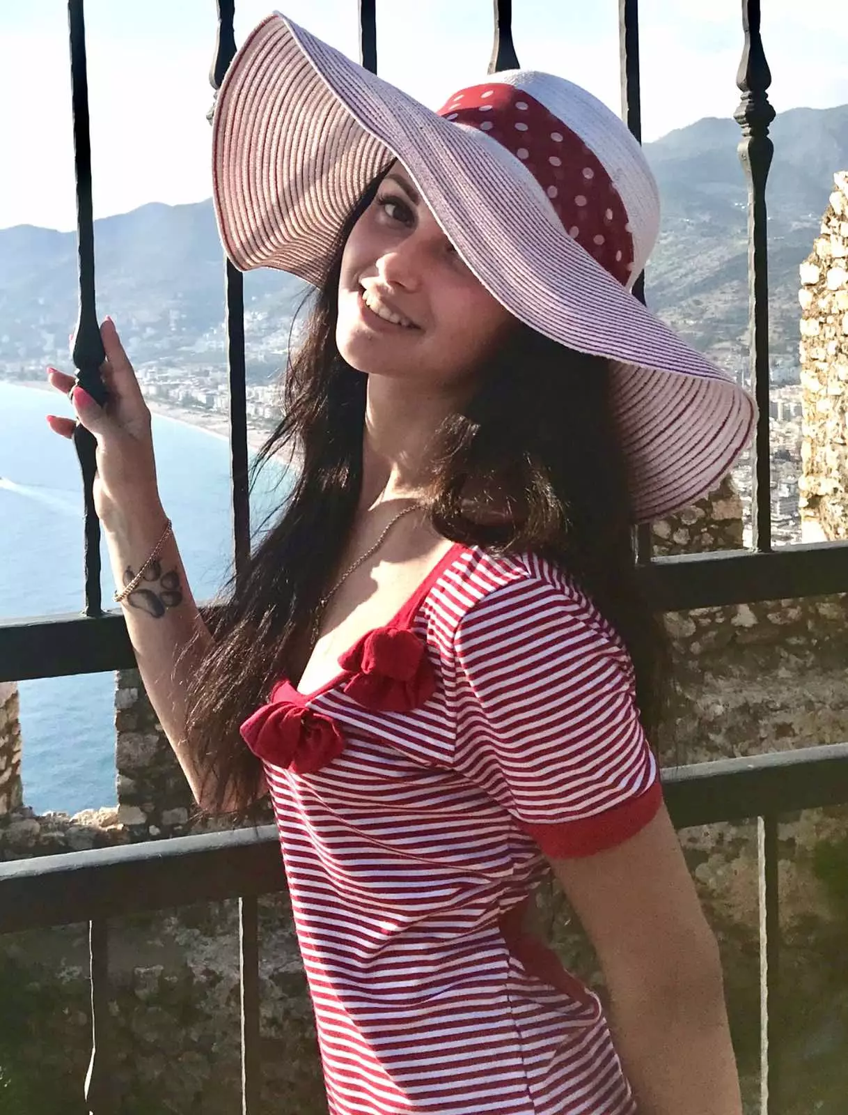 Marina, 30