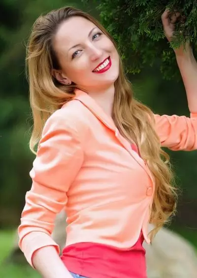 Anastasiia, 41 Seriöse Partnersuche