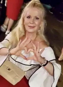 Mila, 57 Partnersuche: Sie sucht einen Mann für eine feste Beziehung