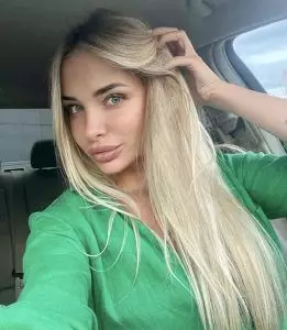 Elena, 39 Partnervermittlung: Sie sucht einen Mann für eine feste Beziehung