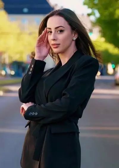 Yana, 32 Partnersuche VIP München