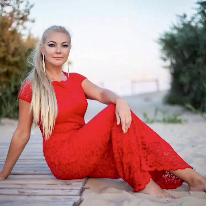 Galina, 50