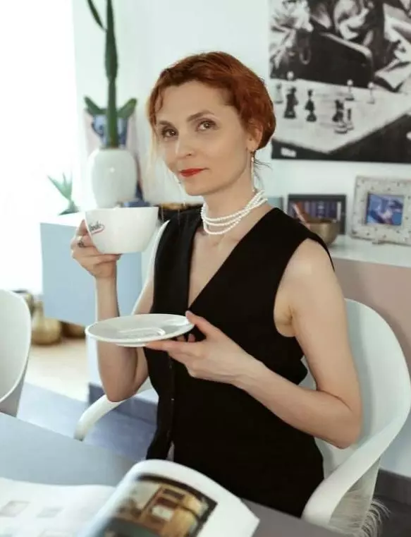Iryna, 49