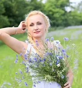 Marina, 48 hübsche ukrainische Frauen in Deutschland