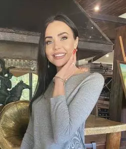 Oksana, 45 VIP Partnersuche in Deutschland