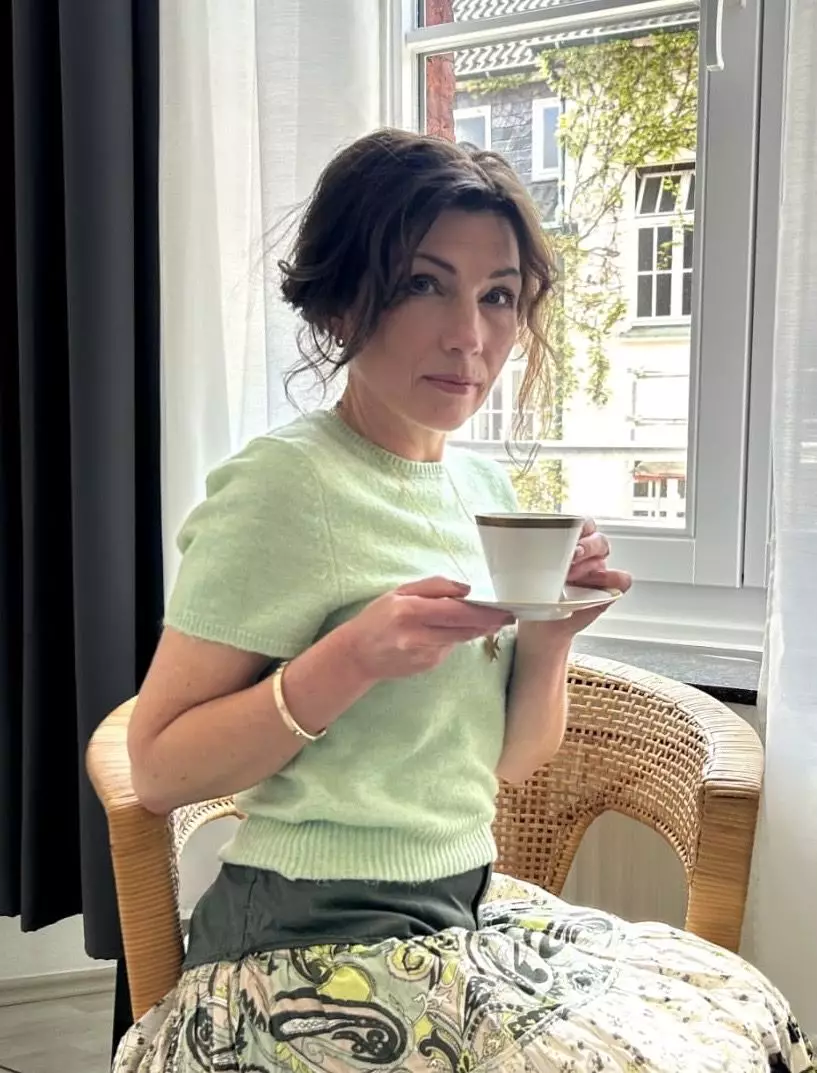 Miroslava, 48