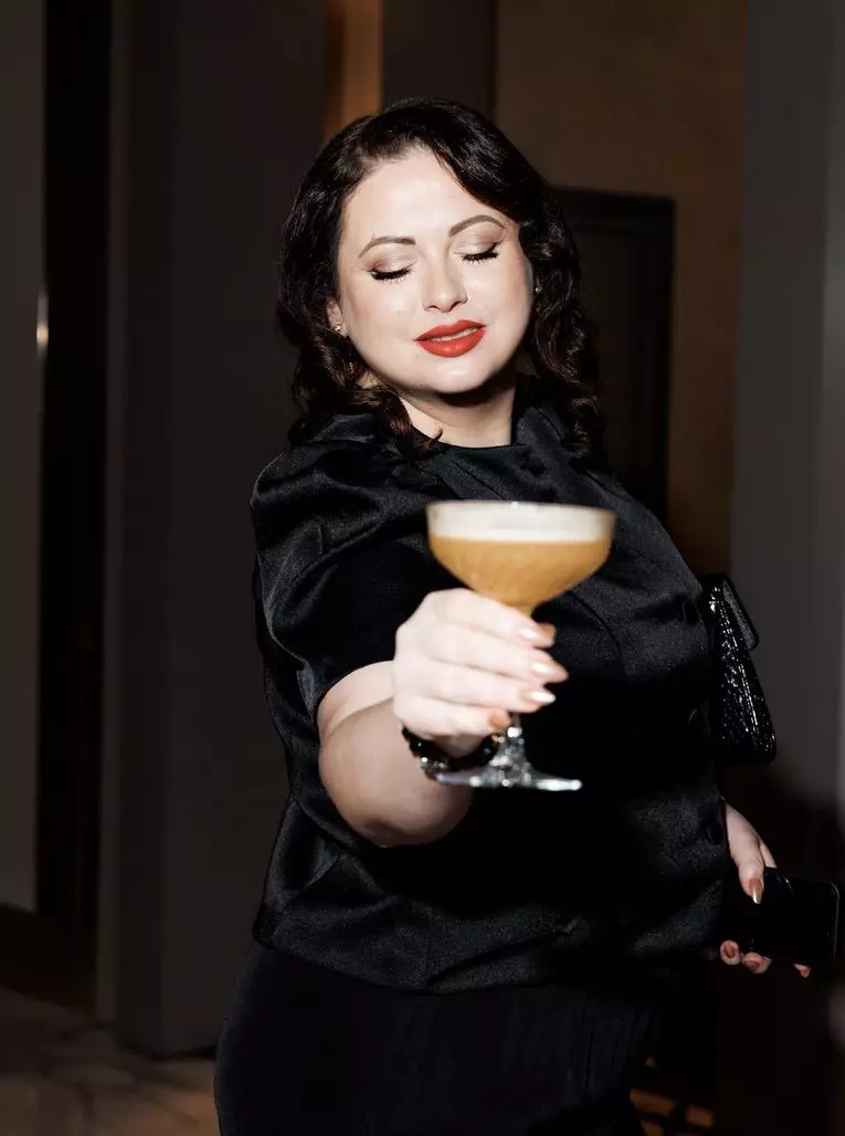 Aleksandra, 37