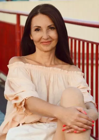 Irina, 46 Partnervermittlung aus der Ukraine