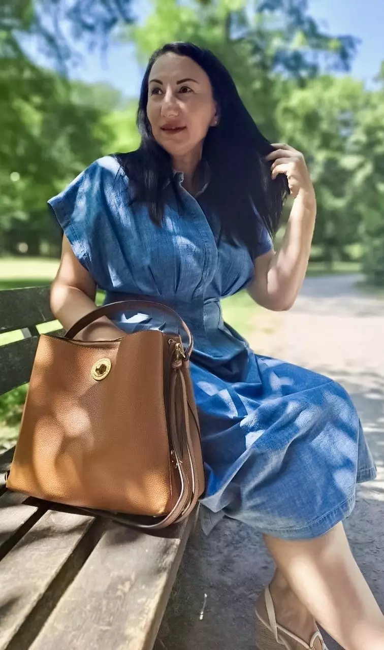 Natalia, 47