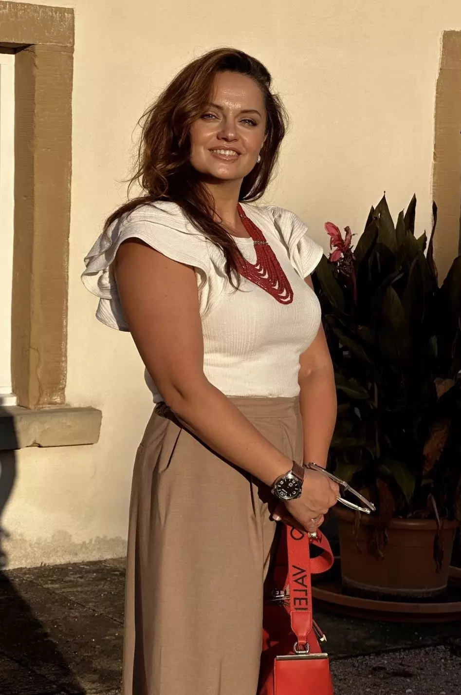 Yana, 42