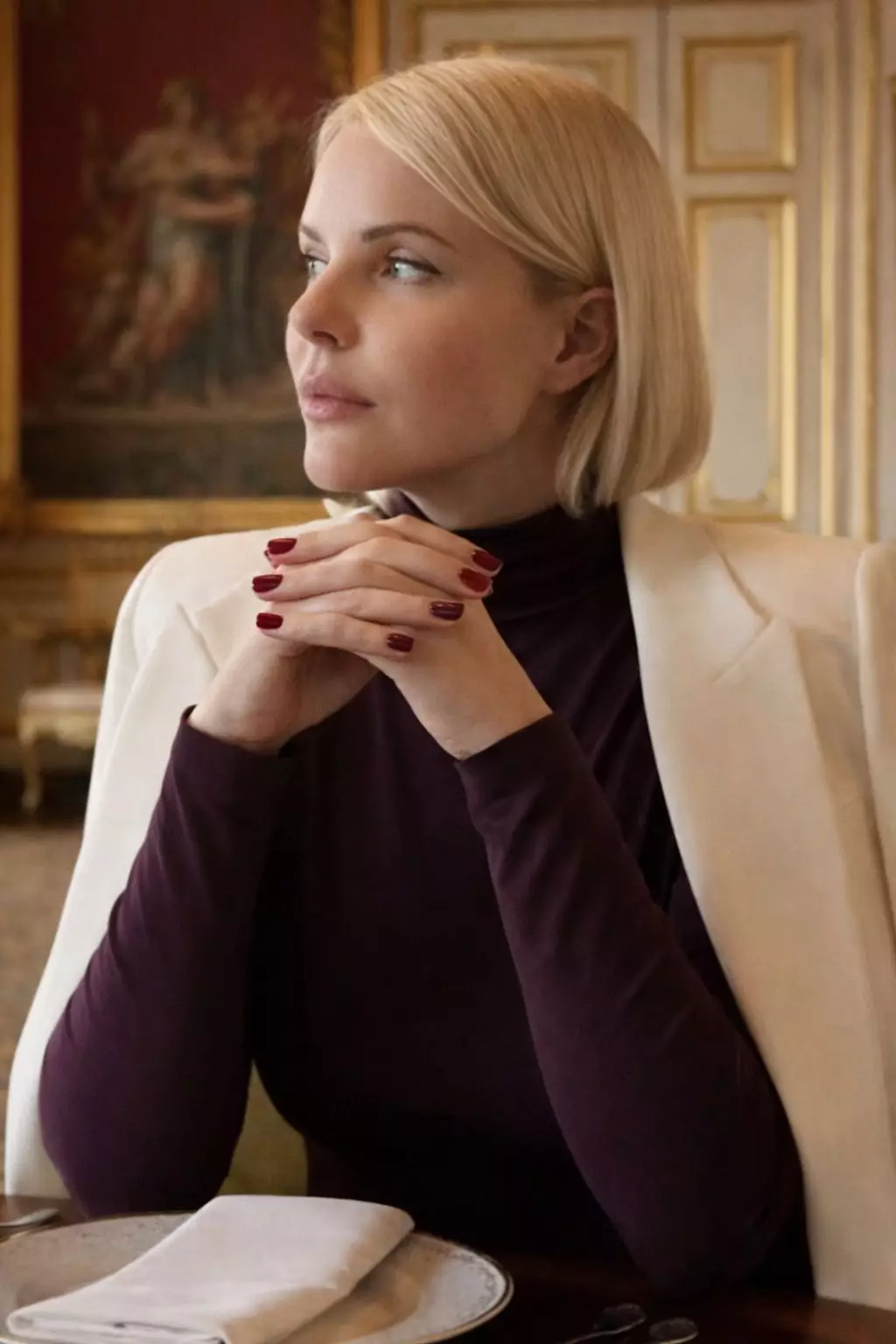Olga, 44