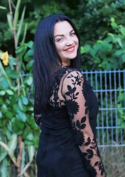 Elena, 44 Osteuropa ukrainische Frauen