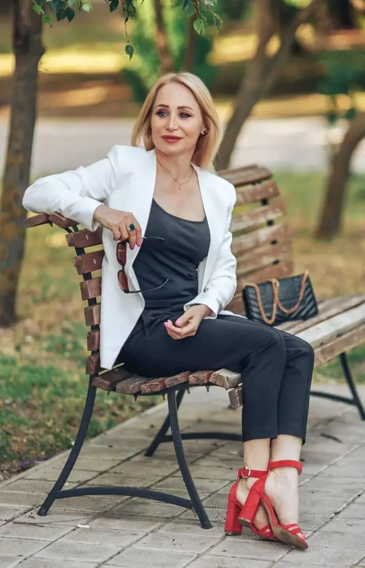 Svetlana, 50