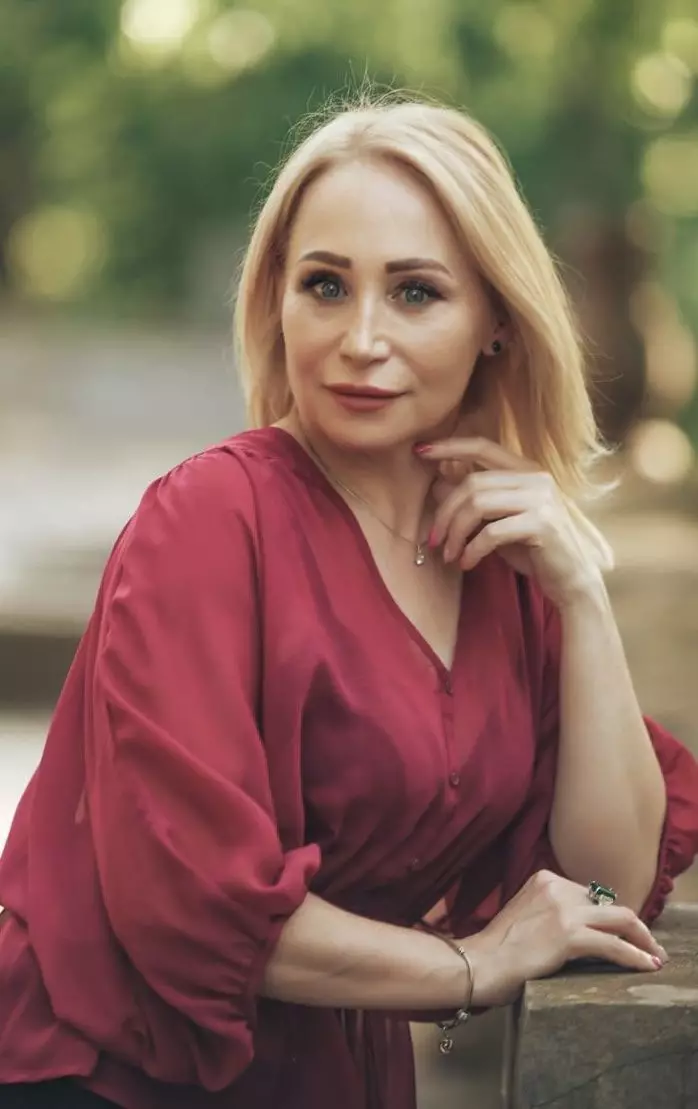 Svetlana, 50