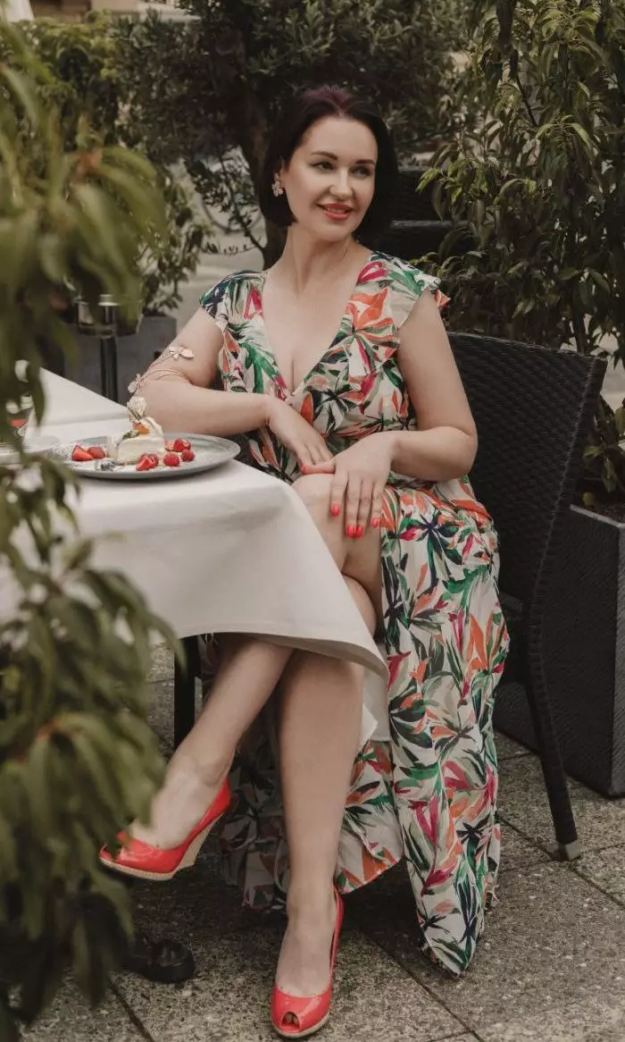 Viktoriia, 40