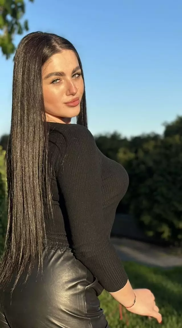 Anastasija, 20