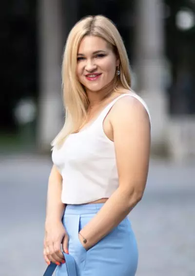 Nataliia, 42 Katalog ukrainische Frauen in Deutschland