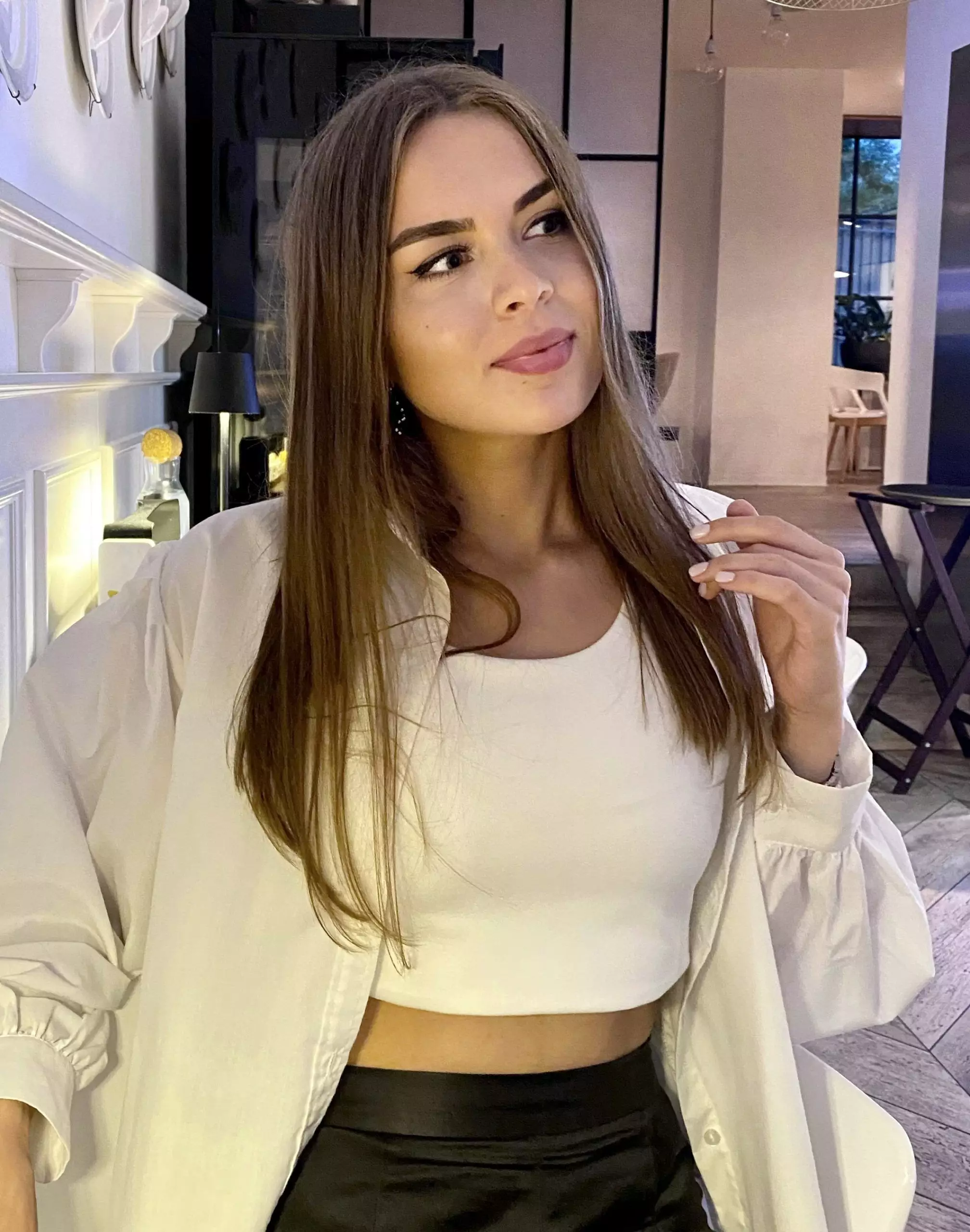 Ksenia, 25