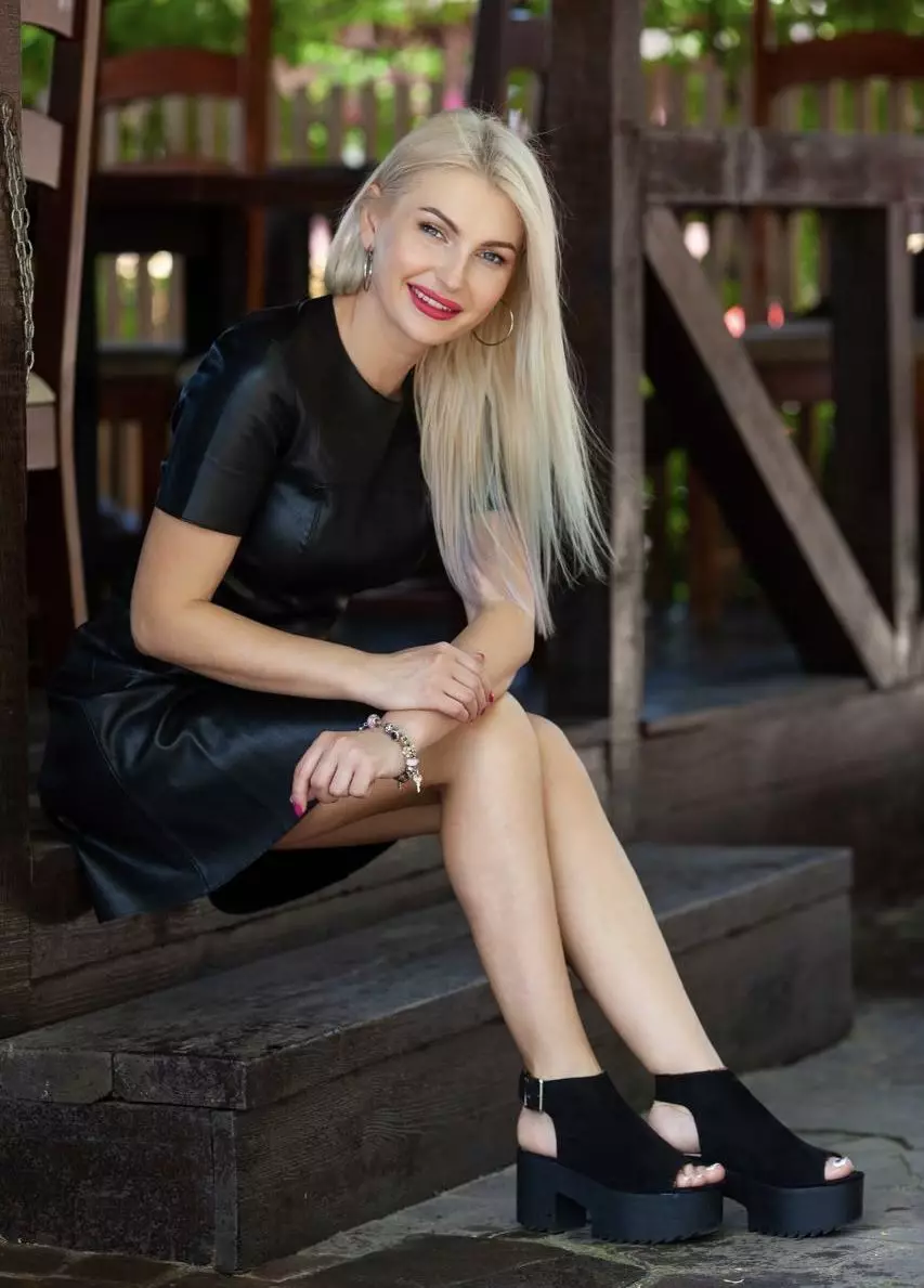 Taisiia, 36