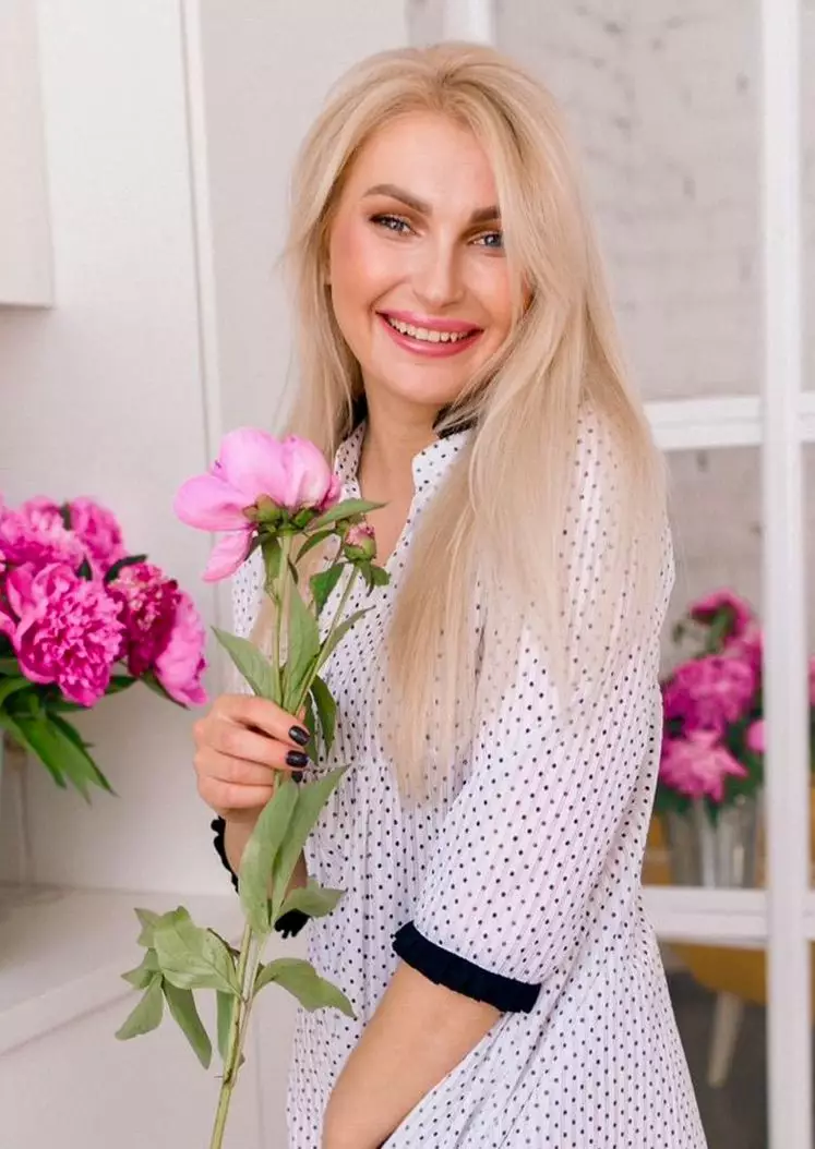 Taisiia, 36