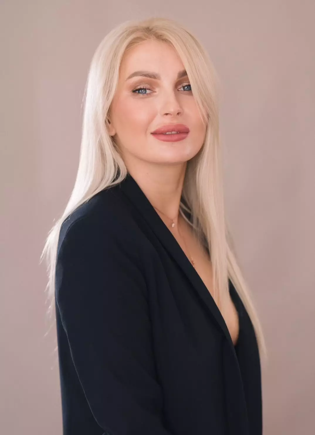 Taisiia, 36