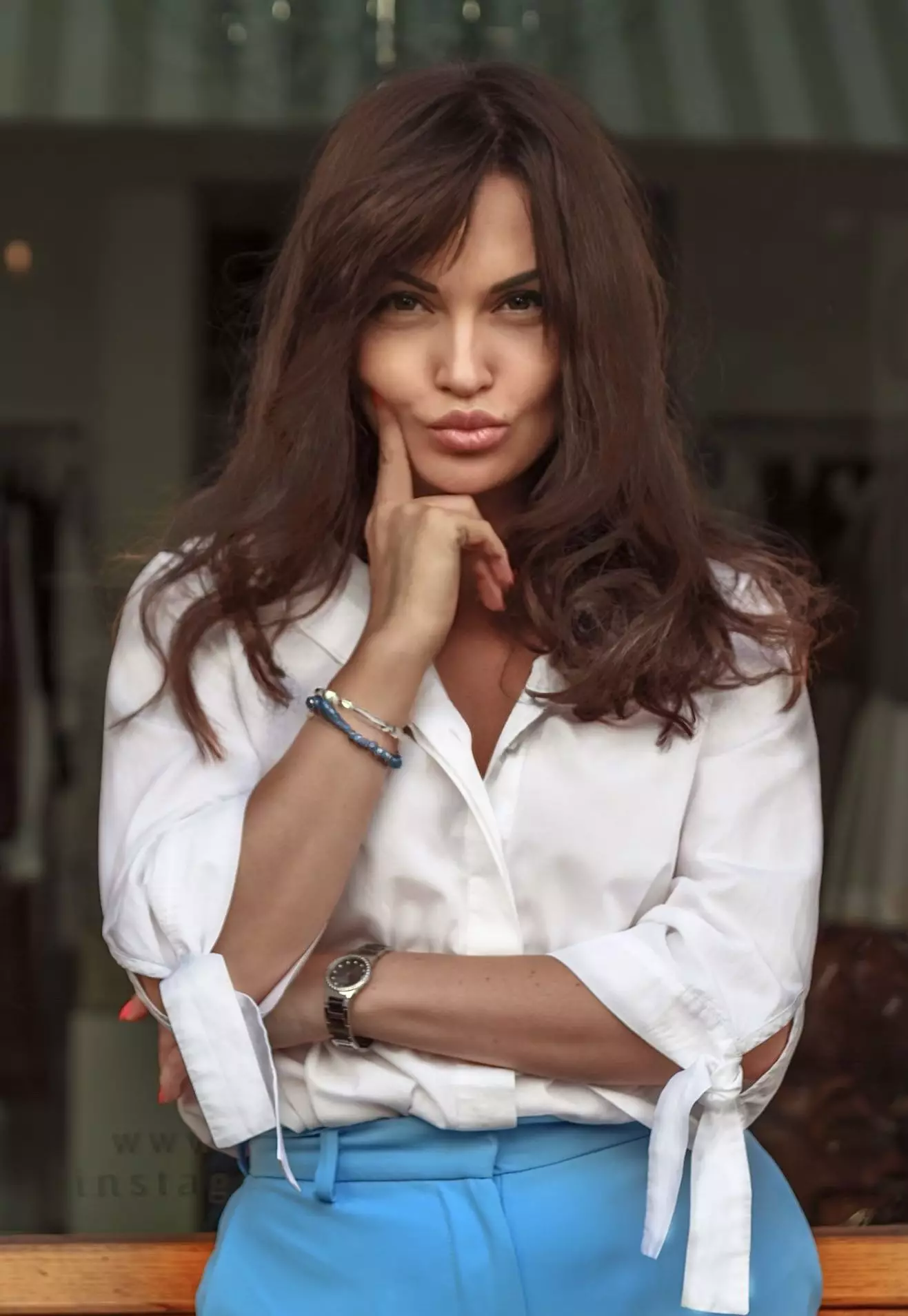 Nina, 42