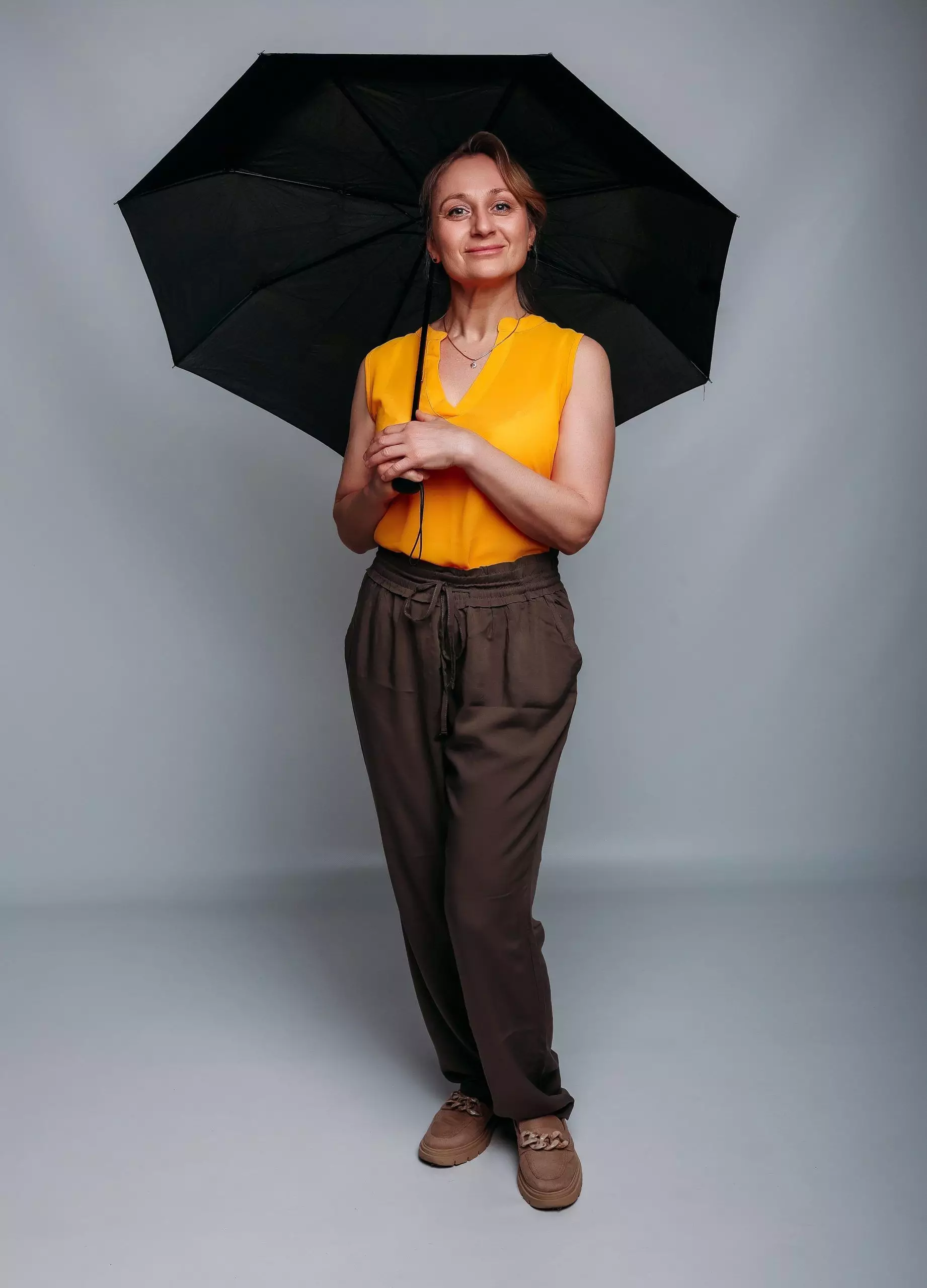 Yana, 46