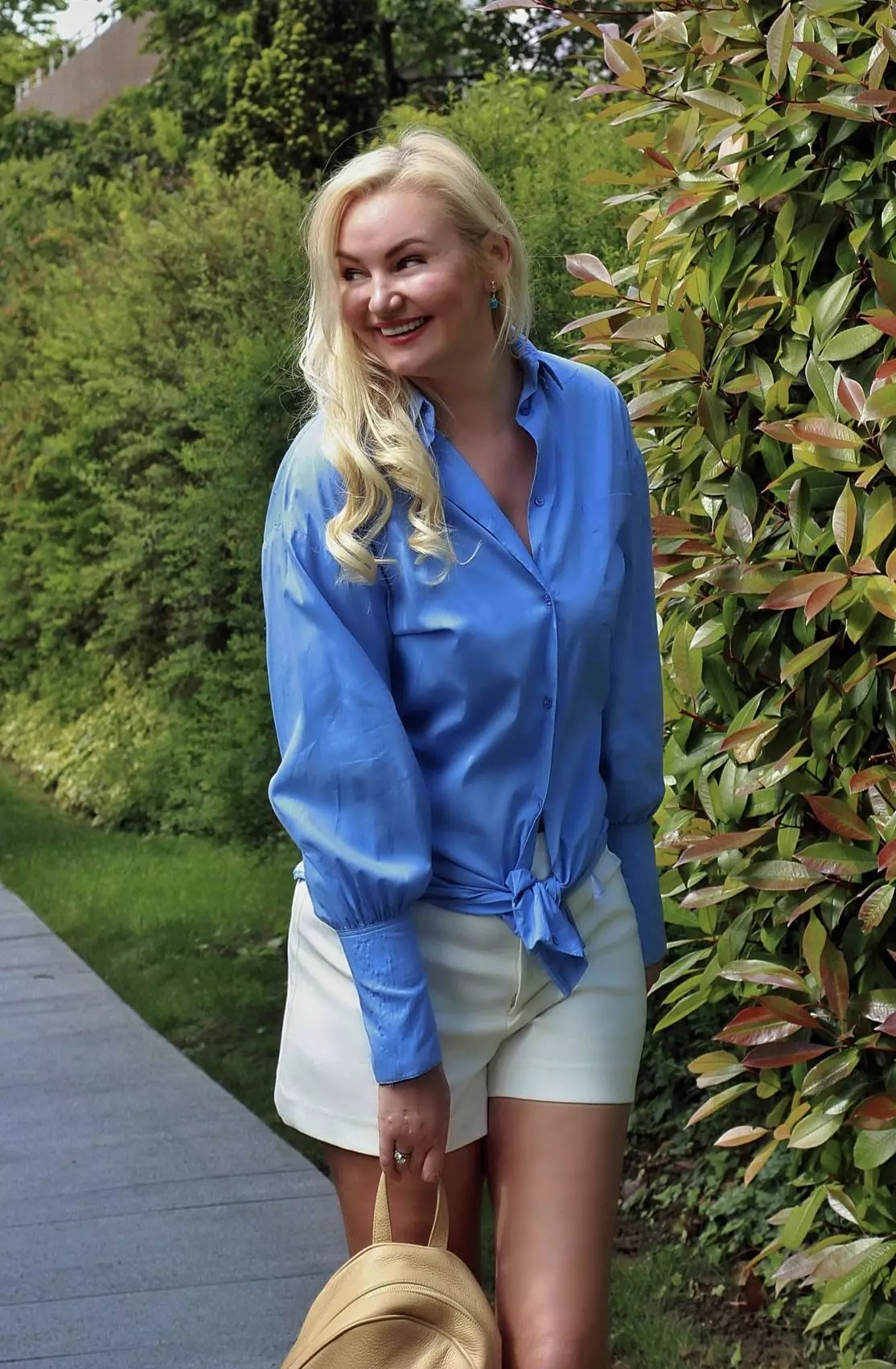 Alvina, 45