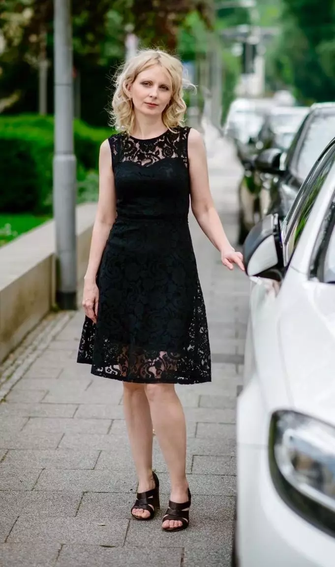 Maryna, 48
