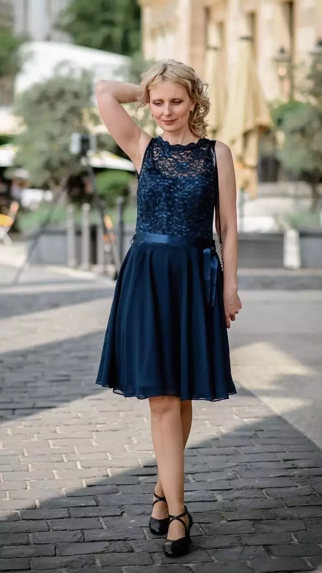 Maryna, 48