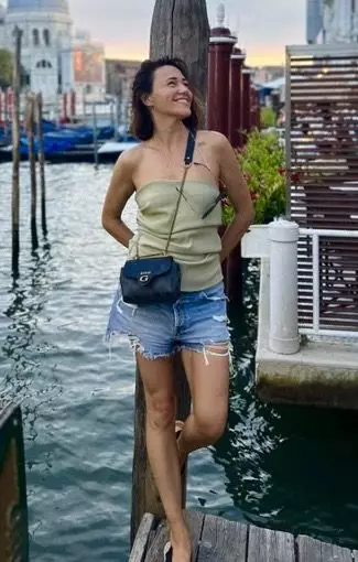 Jane, 41