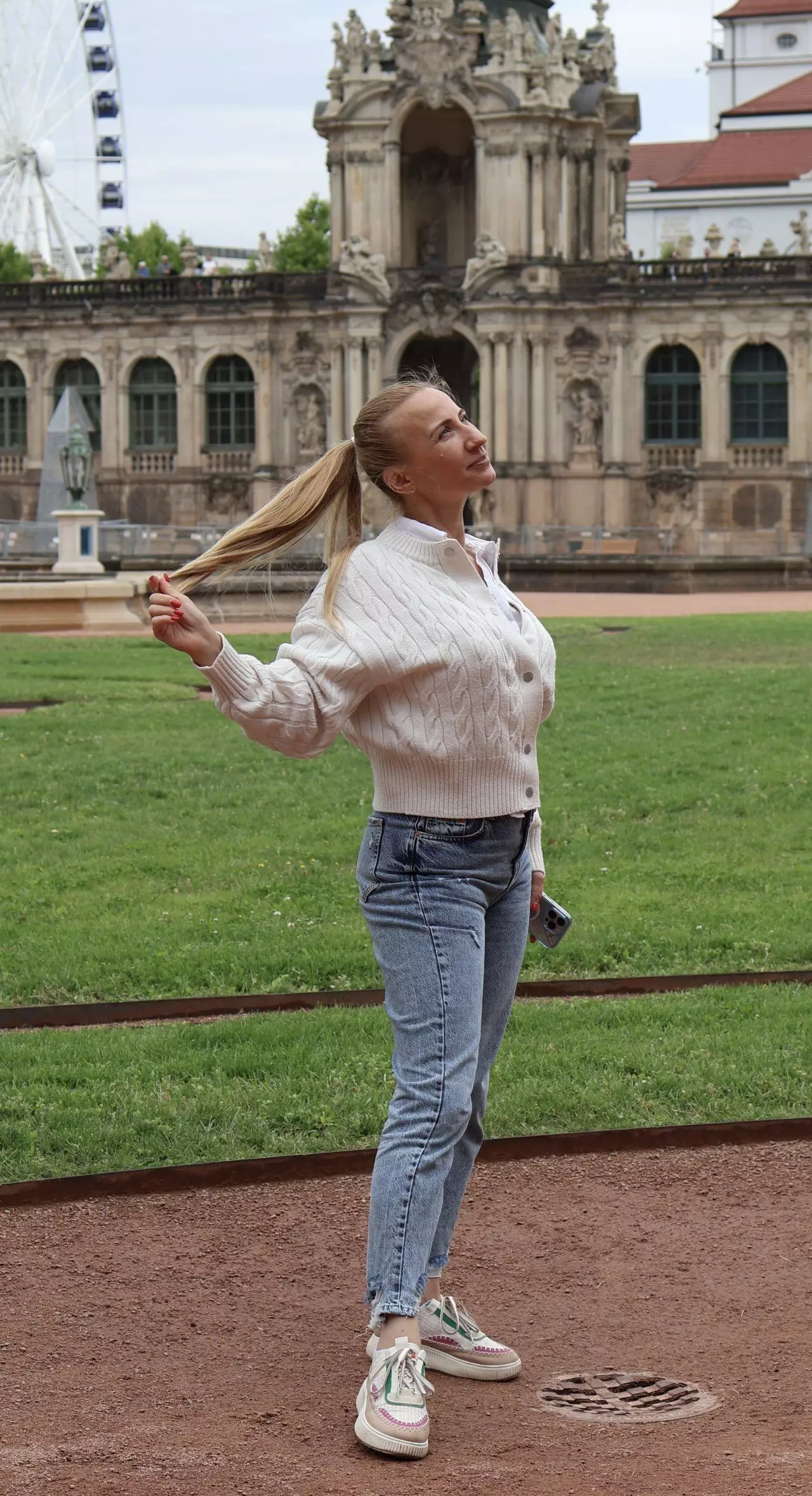 Svetlana, 42
