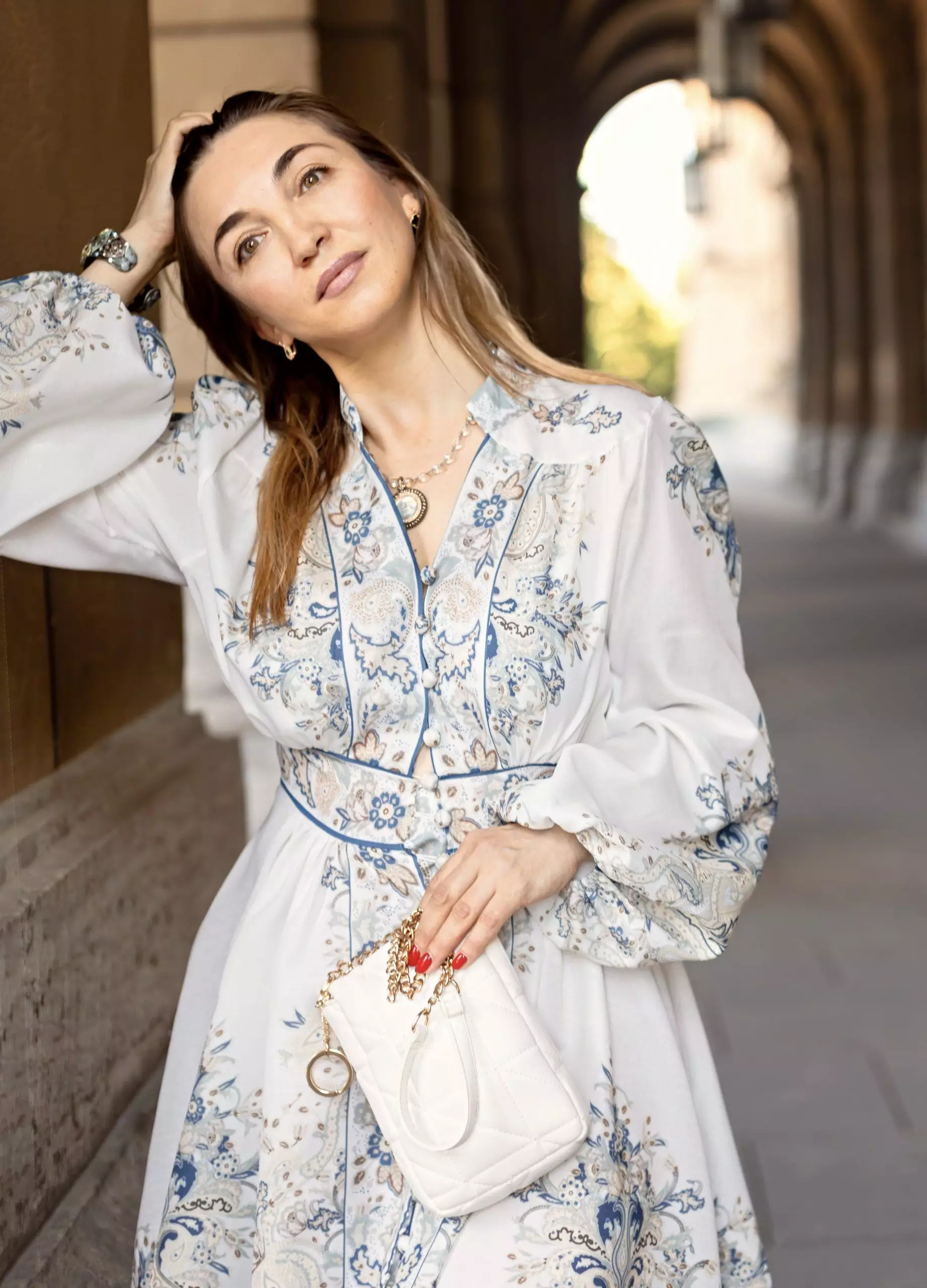 Yulia, 44